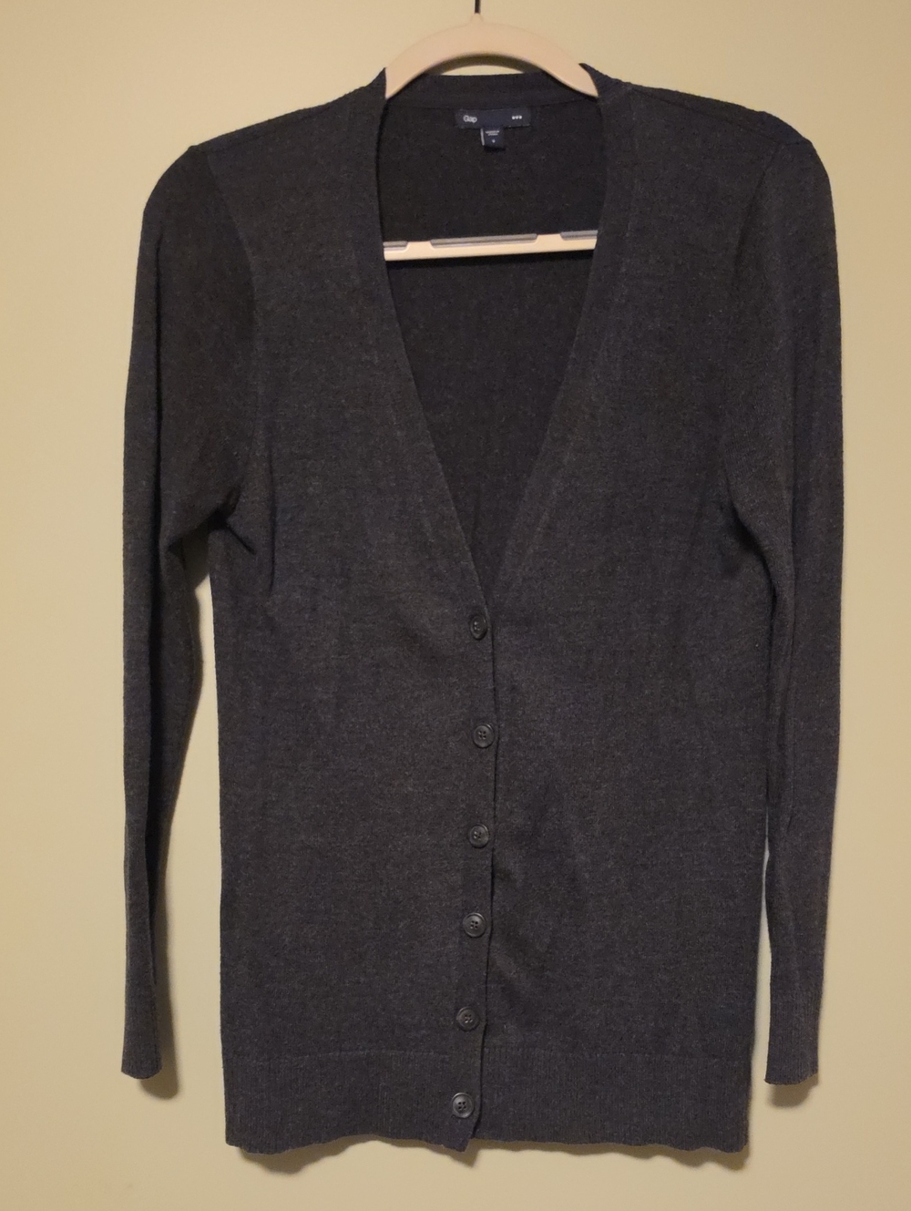 GAP Women's Charcoal Gray V-Neck Button Cardigan
